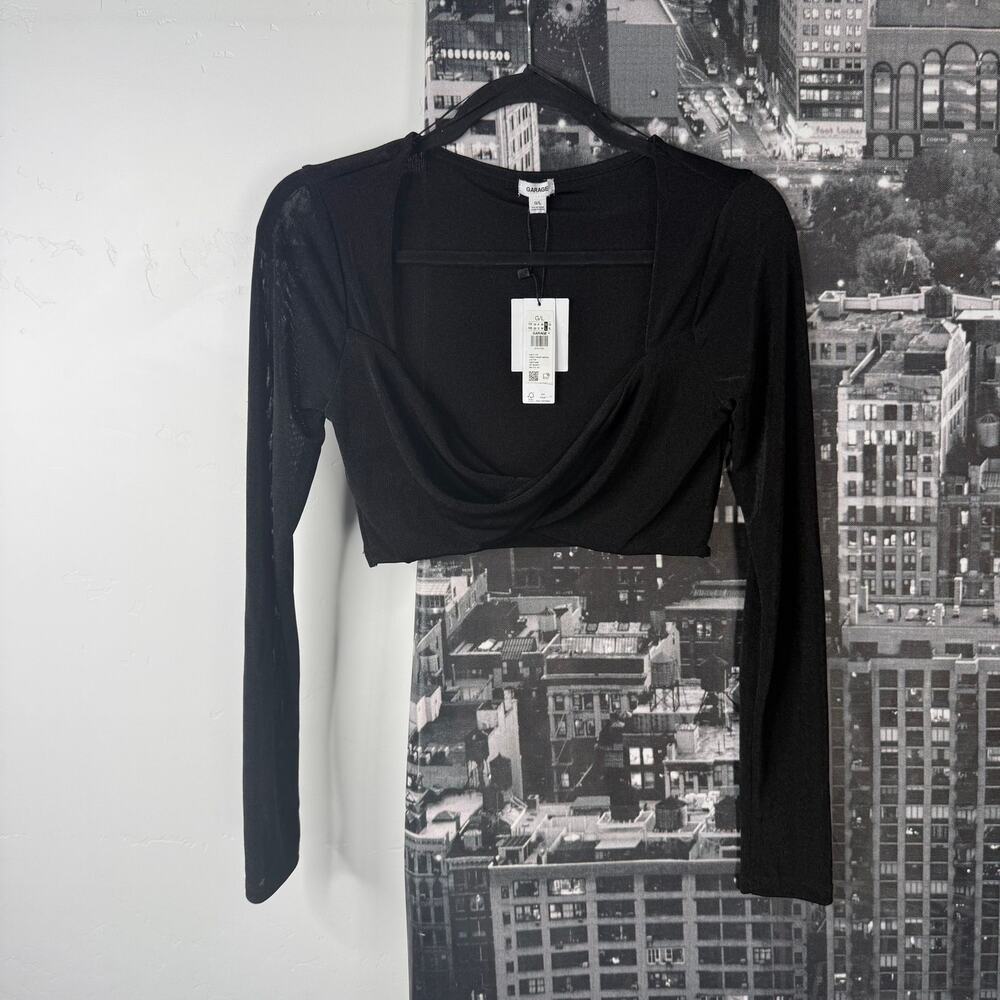 NWT Garage Black Twist Front Long Sleeve Crop Top Size Large Going Out